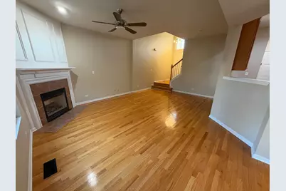 924 Elizabeth Drive, Streamwood, IL 60107 - Photo 6