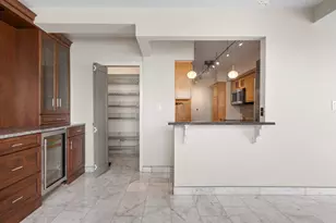 3180 N Lake Shore Dr, Chicago, IL 60657 - Photo 18