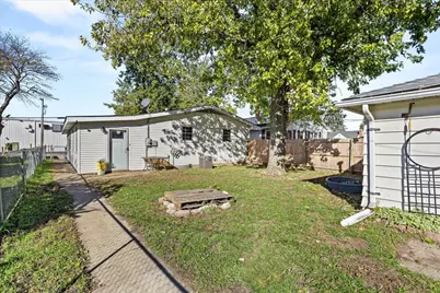 209 Iowa Avenue, Streator, IL 61364 - Photo 28