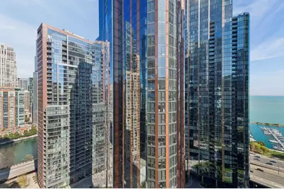 201 N Westshore Drive #2804, Chicago, IL 60601 - Photo 12