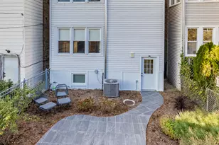 1633 W Winona St, Chicago, IL 60640 - Photo 54