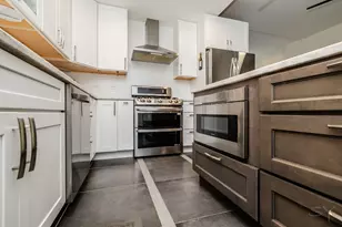 1633 W Winona St, Chicago, IL 60640 - Photo 16