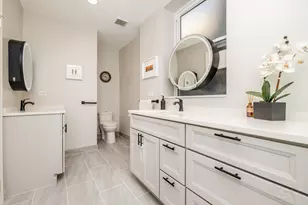 1633 W Winona St, Chicago, IL 60640 - Photo 40