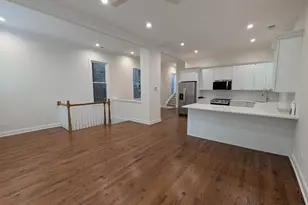 2627 N Mildred Ave, Chicago, IL 60614 - Photo 2