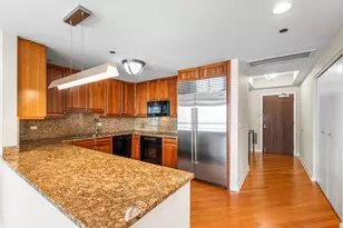 130 N Garland Ct, Chicago, IL 60602 - Photo 2