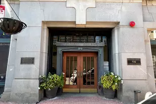 732 S Financial Pl, Chicago, IL 60605 - Photo 2