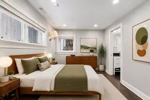 1441 W Wolfram St, Chicago, IL 60657 - Photo 12