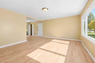 15326 Cherry Ln, Markham, IL 60428 - Photo 4
