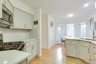 73 Woodstone Dr, Buffalo Grove, IL 60089 - Photo 16