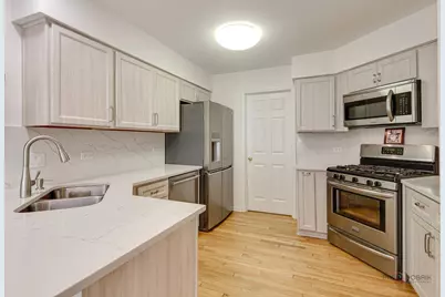 73 Woodstone Drive, Buffalo Grove, IL 60089 - Photo 14