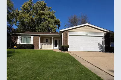 730 N Carriageway Drive, Buffalo Grove, IL 60089 - Photo 1