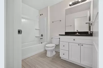 63 E Robinson Avenue, Cortland, IL 60112 - Photo 30