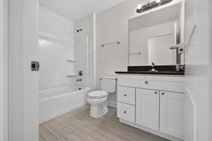 63 E Robinson Ave, Cortland, IL 60112 - Photo 30