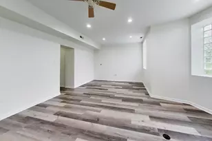 5138 S Kenwood Ave, Chicago, IL 60615 - Photo 12