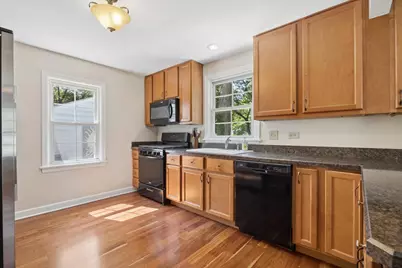 1902 E Indiana Street, Wheaton, IL 60187 - Photo 10