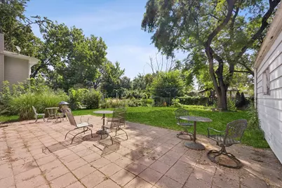 1902 E Indiana Street, Wheaton, IL 60187 - Photo 20