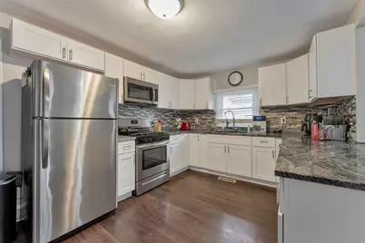 5758 W 82nd Place, Burbank, IL 60459 - Photo 4