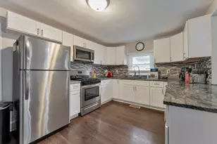 5758 W 82nd Pl, Burbank, IL 60459 - Photo 4