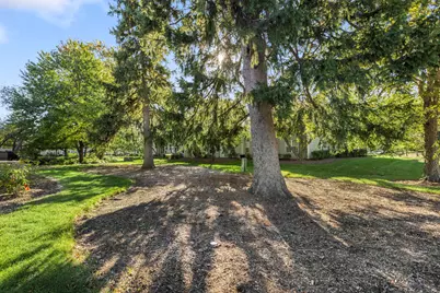 1081 Lakewood Circle, Carol Stream, IL 60188 - Photo 18