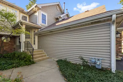 1081 Lakewood Circle, Carol Stream, IL 60188 - Photo 2