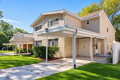 9406 Meadow Lane, Des Plaines, IL 60016 - Photo 2