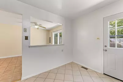 9406 Meadow Lane, Des Plaines, IL 60016 - Photo 4