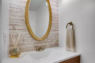 705 Clearwater Ct, Wheeling, IL 60090 - Photo 18