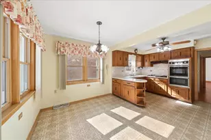 4525 N Pontiac Ave N, Norridge, IL 60706 - Photo 16