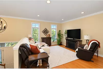 285 Regency Court #E, Wauconda, IL 60084 - Photo 4