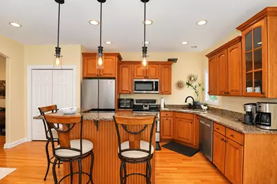 285 Regency Court #E, Wauconda, IL 60084 - Photo 12