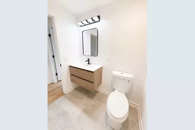 5819 W Higgins Avenue #2D, Chicago, IL 60630 - Photo 18