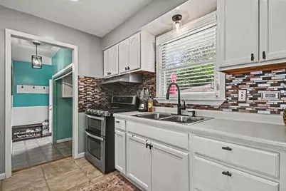 8615 Lawler Avenue, Burbank, IL 60459 - Photo 8