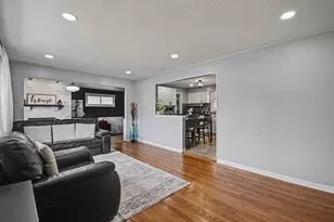 8615 Lawler Ave, Burbank, IL 60459 - Photo 4