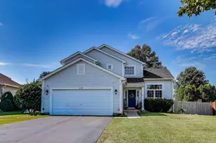 329 Sundance Dr, Bartlett, IL 60103 - Photo 1