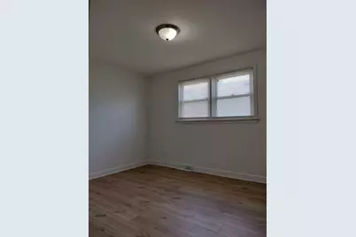 7910 S Muskegon Avenue #1, Chicago, IL 60617 - Photo 10