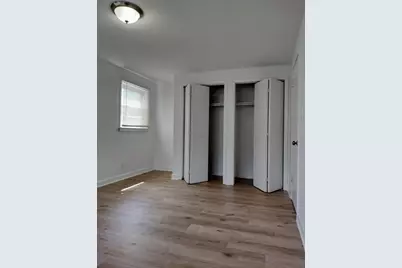 7910 S Muskegon Avenue #1, Chicago, IL 60617 - Photo 6