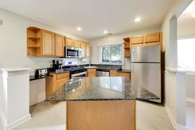 127 N Illinois Avenue, Villa Park, IL 60181 - Photo 6