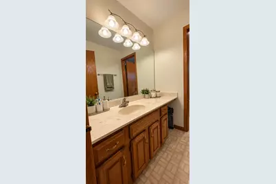 2205 Jordan Lane, Elgin, IL 60123 - Photo 20