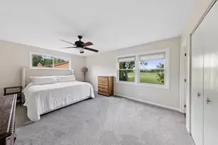 8425 Creekside Ln, Darien, IL 60561 - Photo 14
