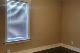 8345 S Manistee Ave, Chicago, IL 60617 - Photo 8