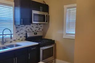 8345 S Manistee Ave, Chicago, IL 60617 - Photo 14