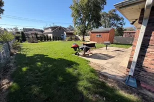 7925 W 101st St, Palos Hills, IL 60465 - Photo 20