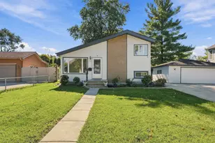 739 W Terrace St, Villa Park, IL 60181 - Photo 1