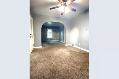 544 S Gladstone Avenue, Aurora, IL 60506 - Photo 6