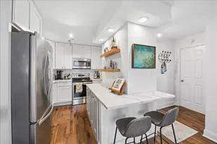 450 W Briar Pl, Chicago, IL 60657 - Photo 4