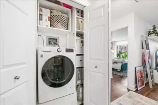 450 W Briar Pl, Chicago, IL 60657 - Photo 12