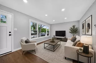 5135 S St Louis Ave, Chicago, IL 60632 - Photo 2