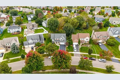 74 White Oak Drive, North Aurora, IL 60542 - Photo 4