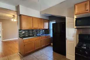 836 N Kedvale Ave, Chicago, IL 60651 - Photo 18