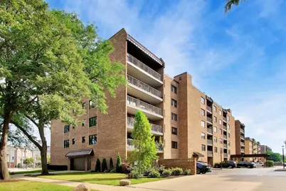 901 Center Street #403, Des Plaines, IL 60016 - Photo 1